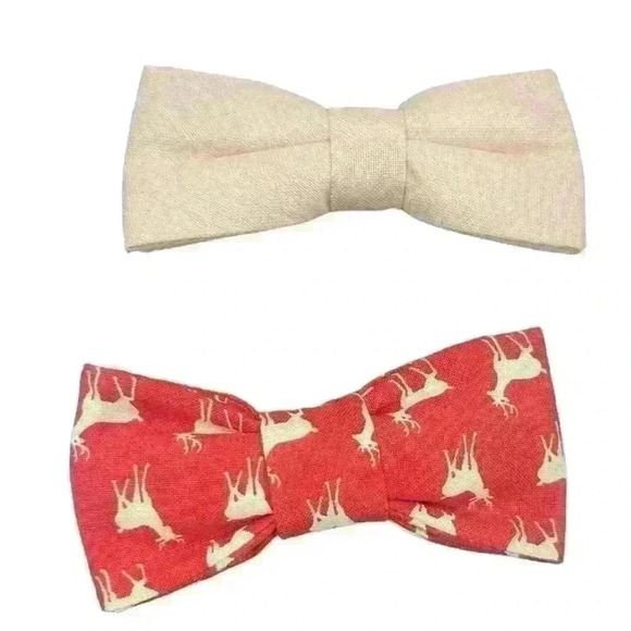 Clip on bow tie!! Hand made! Reindeer! Toddler size! - Picture 1 of 2